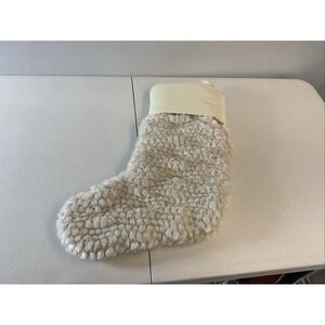 POTTERY BARN HONEYCOMB FAUX FUR STOCKING‎ MED IVORY